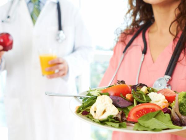 10 top živil, ki jih nutricisti priporočajo za zdravljenje raka